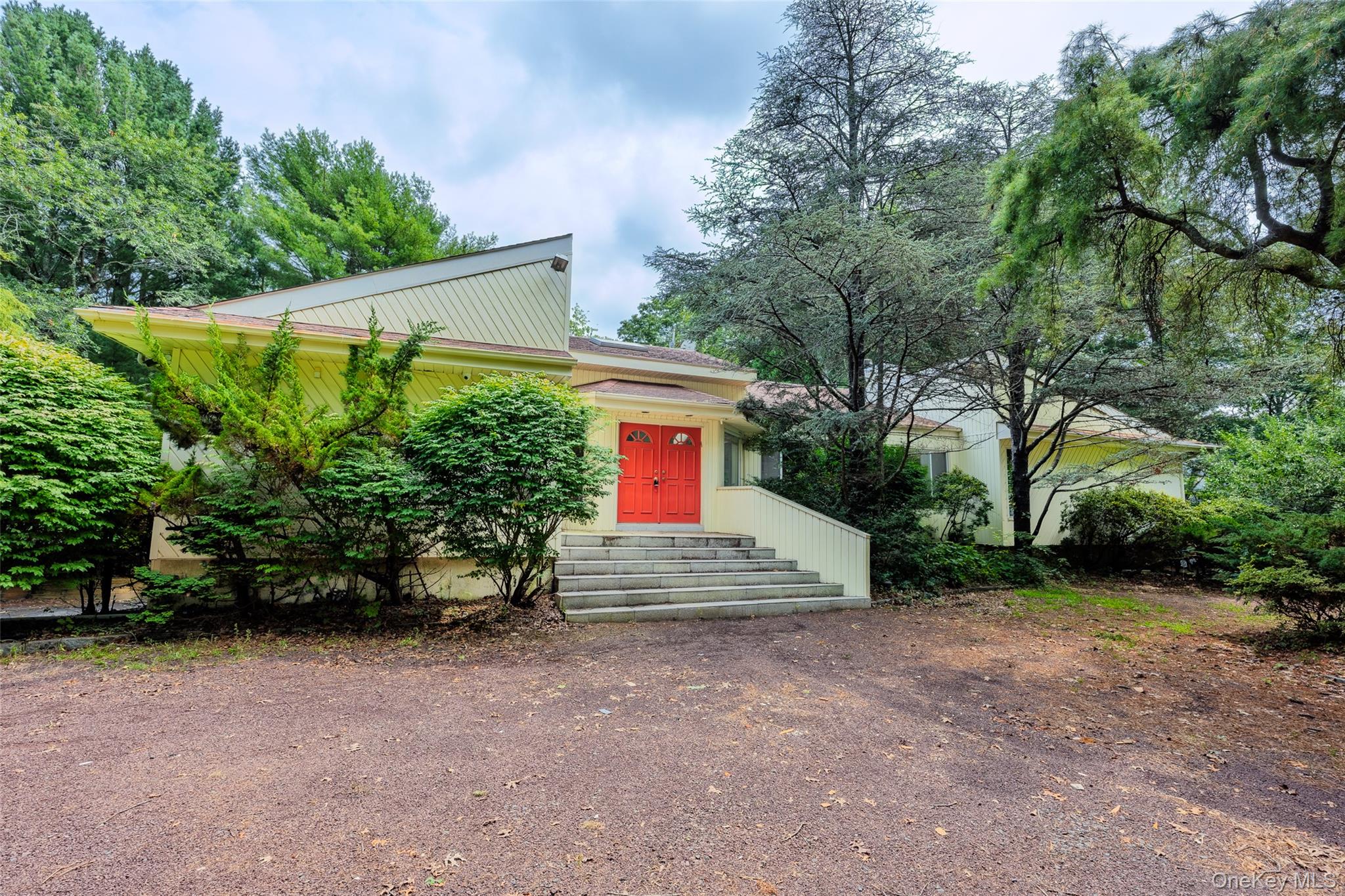 4 bed, 4 bath estate sale at 23 The Registry, East Quogue, NY — Suffolk County Long Island listing photo