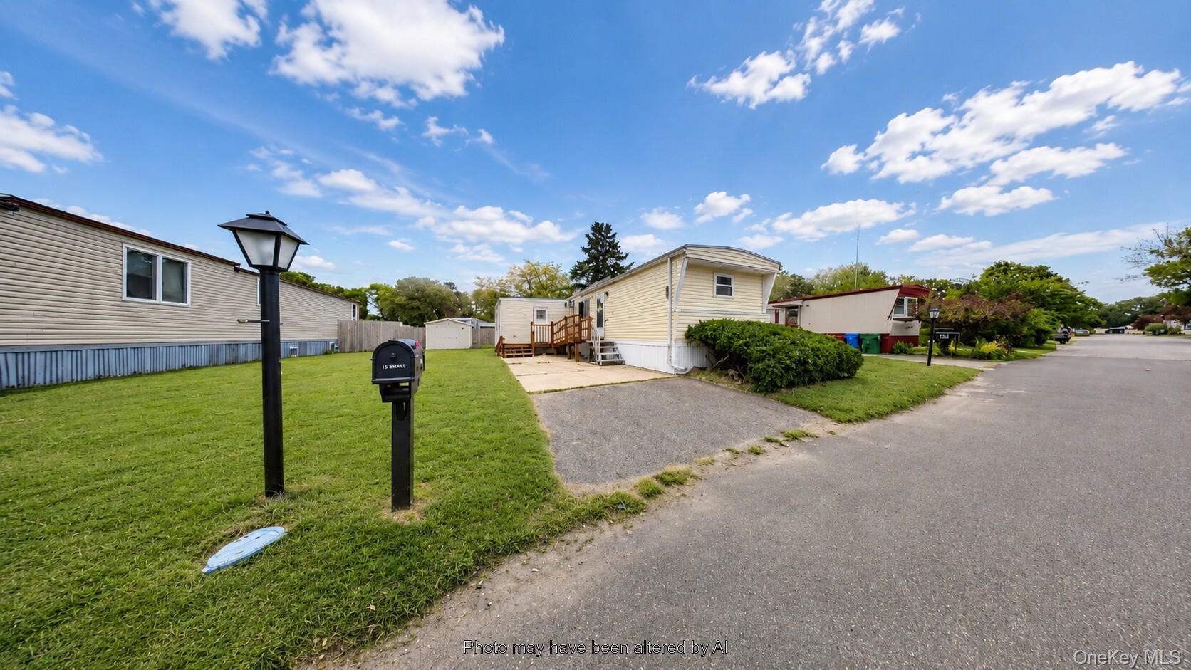 3 bed, 1 bath estate sale at 39 Valley Forge Drive, Bohemia, NY — Suffolk County Long Island listing photo
