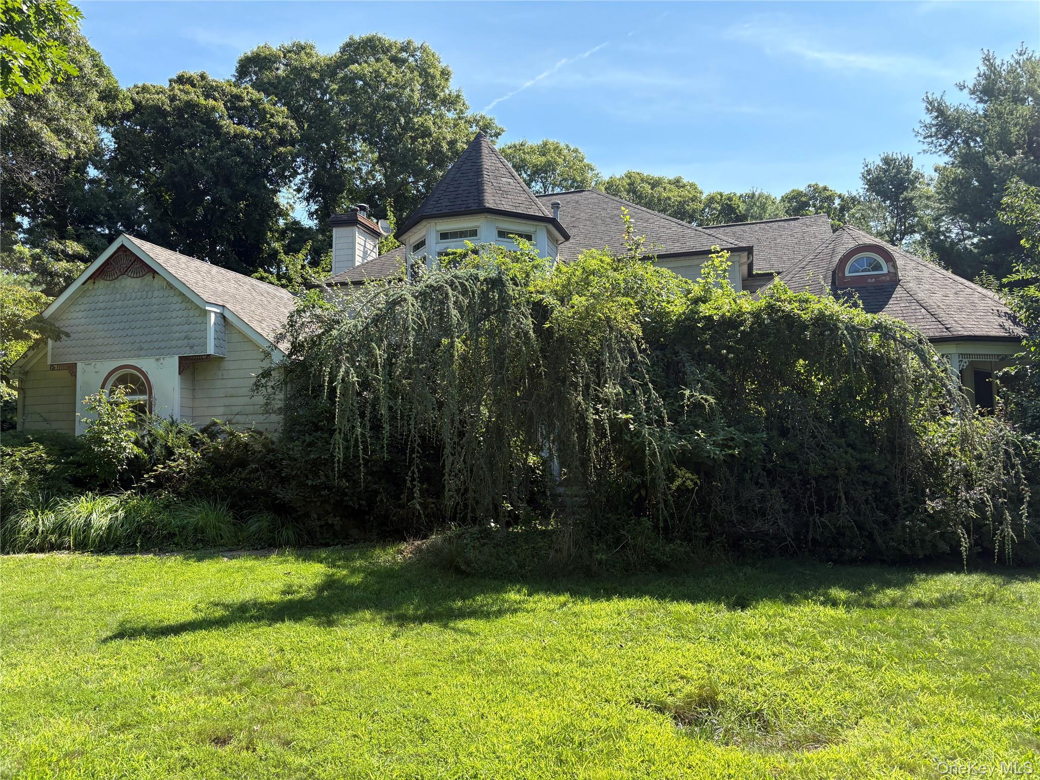 4 bed, 4 bath short sale at 59 Hidden Pheasant Path, Wading River, NY — Suffolk County Long Island listing photo