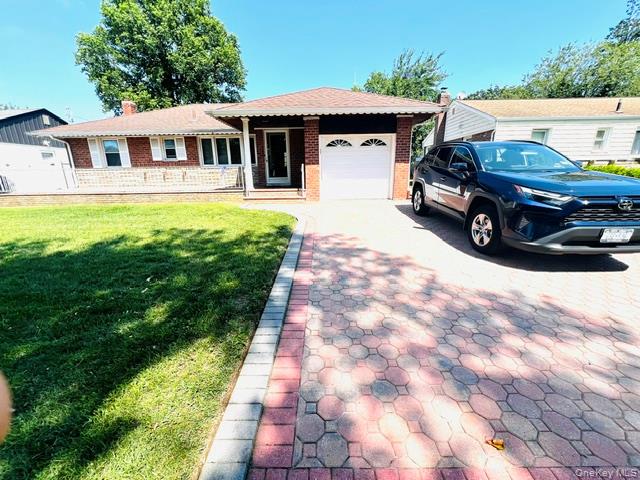 3 bed, 1 bath estate sale at 819 Dean Drive, Baldwin, NY — Nassau County Long Island listing photo