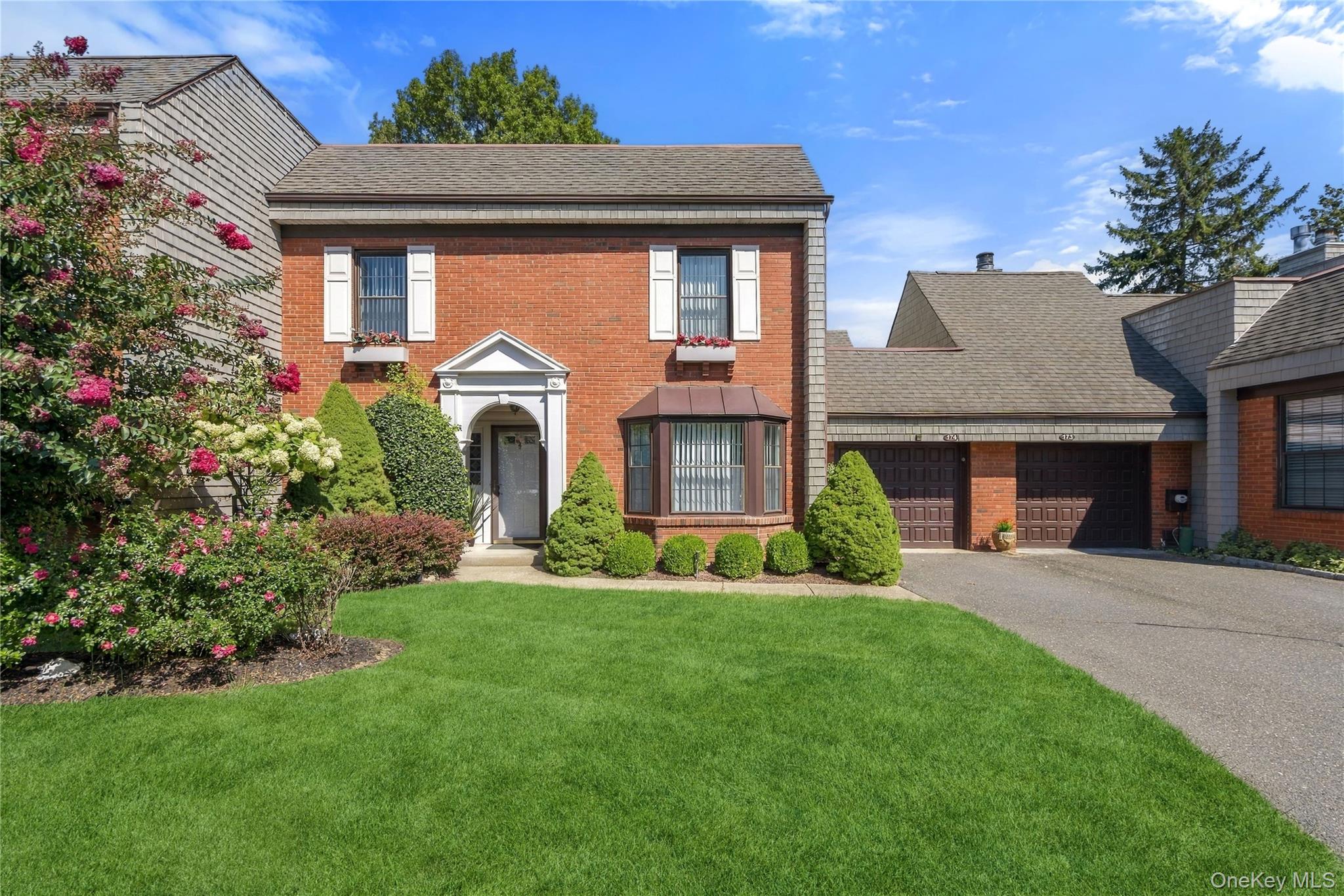 3 bed, 3 bath estate sale at 174 Anchor Lane, Bay Shore, NY — Suffolk County Long Island listing photo