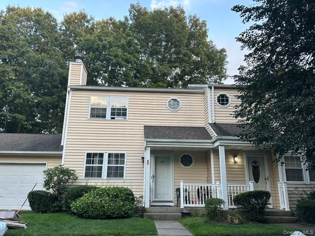 3 bed, 2 bath estate sale at 4 Hancock, Yaphank, NY — Suffolk County Long Island listing photo