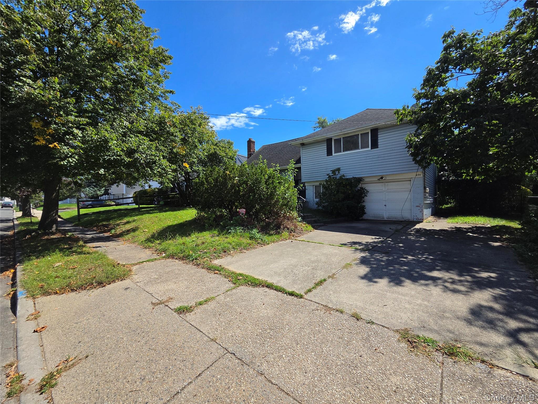 3 bed, 2 bath estate sale at 291 Concord Avenue, Oceanside, NY — Nassau County Long Island listing photo