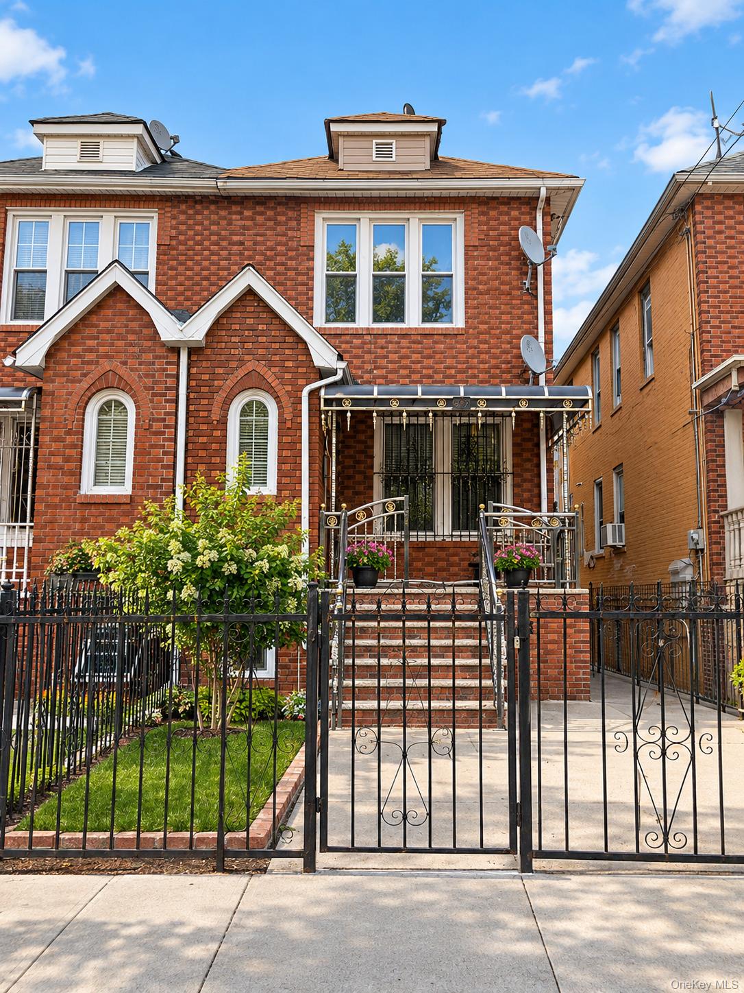 3 bed, 2 bath short sale at 95 56th Street, Brooklyn, NY — Kings (Brooklyn) County Long Island listing photo