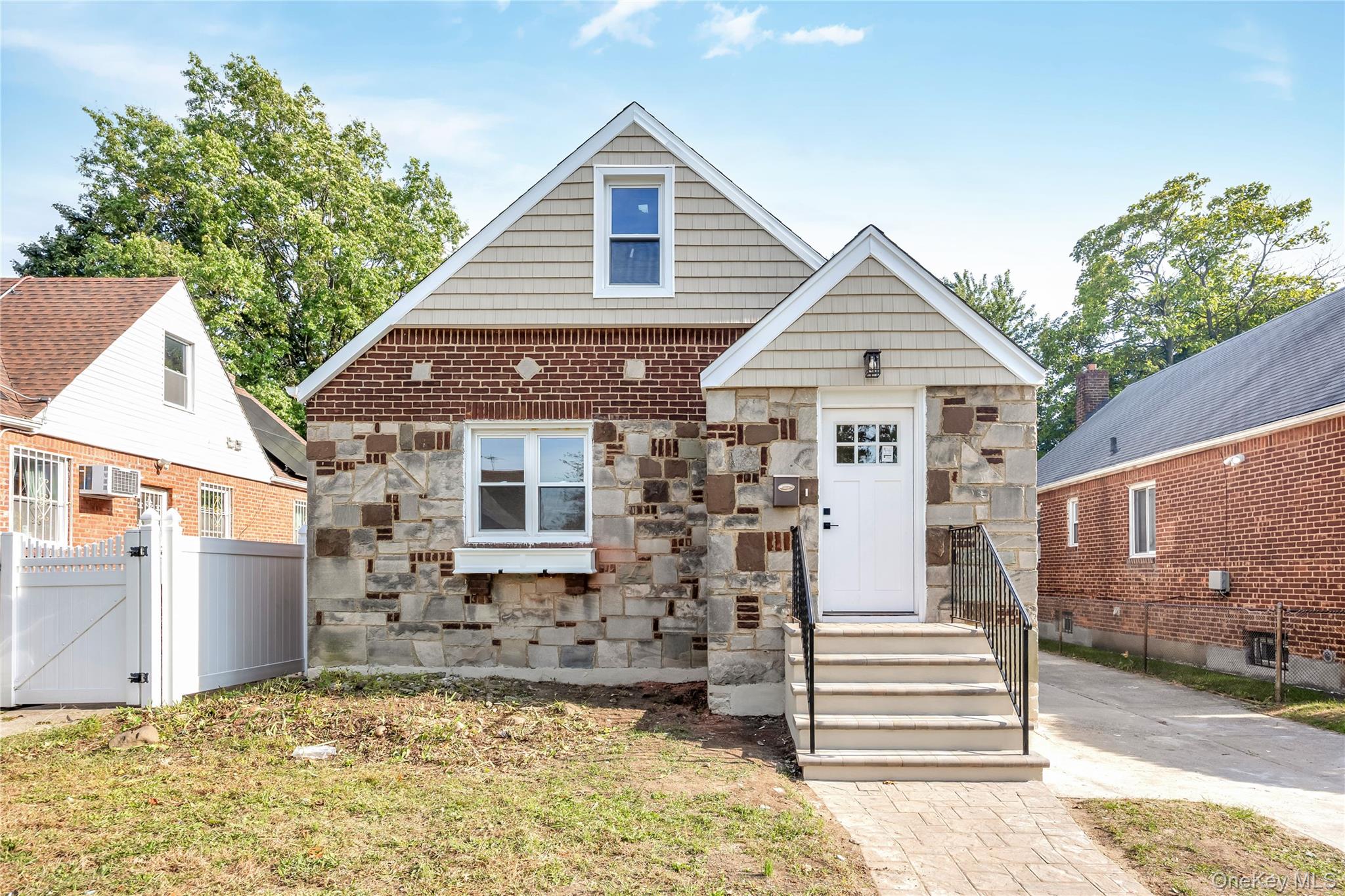 3 bed, 1 bath estate sale at 183-12 Elmira Avenue, Saint Albans, NY — Queens County Long Island listing photo