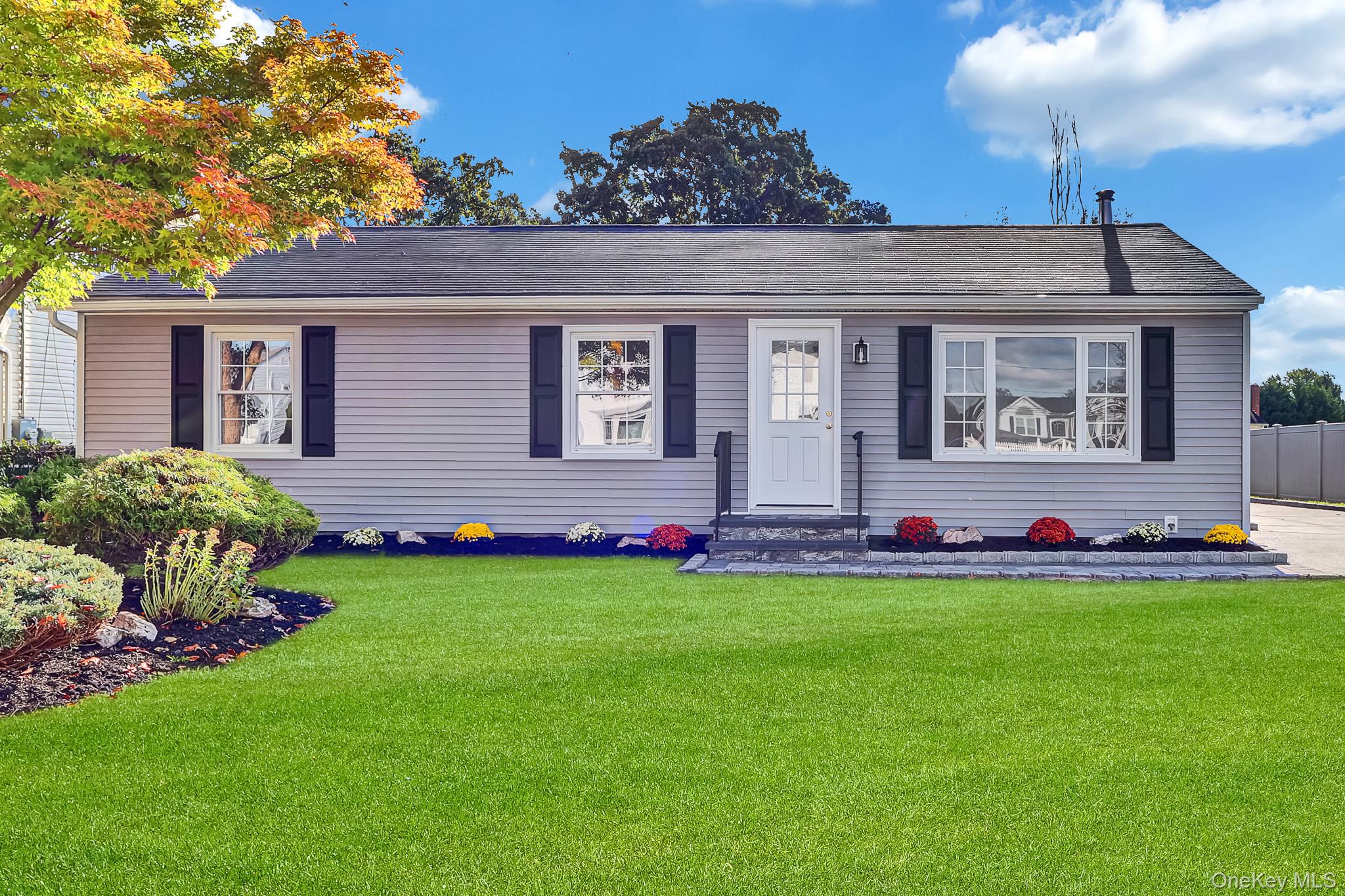 3 bed, 1 bath estate sale at 38 Miller Avenue, Amityville, NY — Suffolk County Long Island listing photo