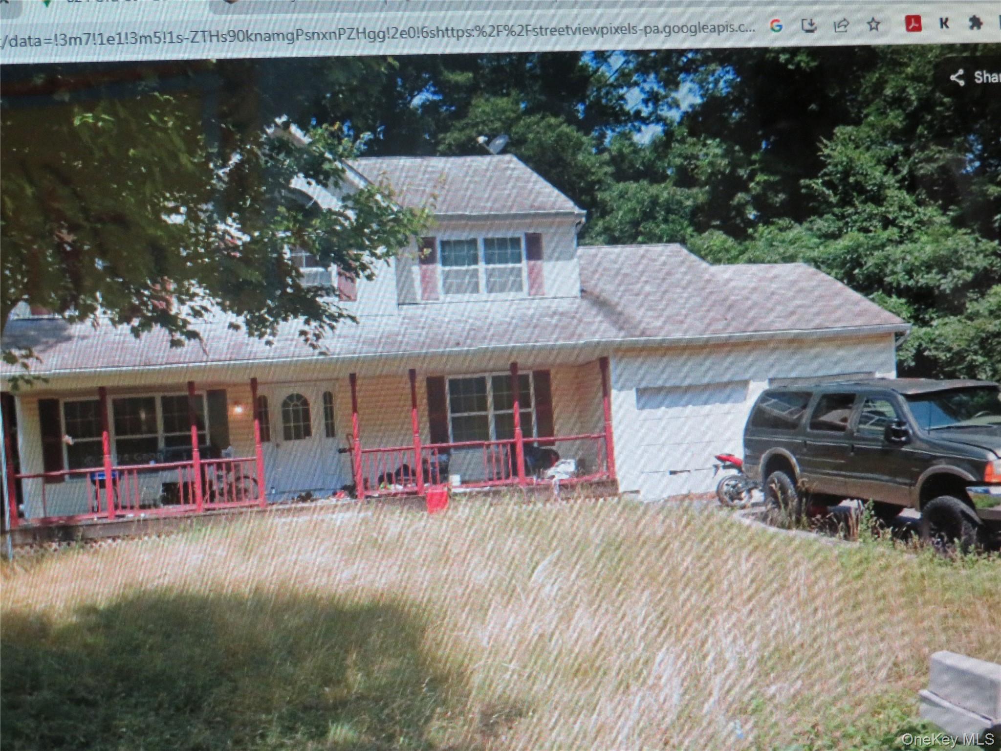 3 bed, 3 bath bank-owned foreclosure at 2 Ord Court, Middle Island, NY — Suffolk County Long Island listing photo