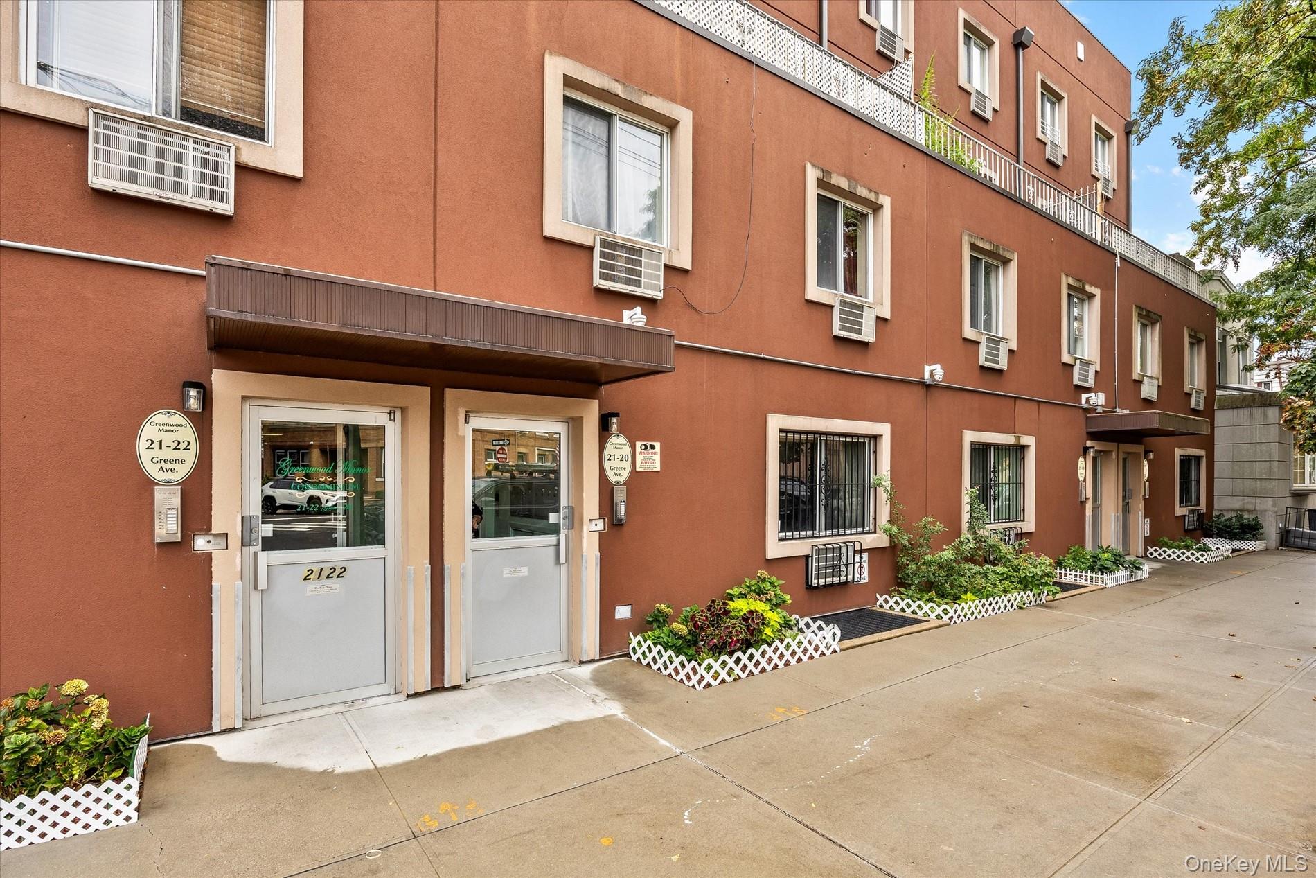 3 bed, 1 bath home for sale at 2120 Greene Avenue, Ridgewood, NY — Queens County Long Island listing photo