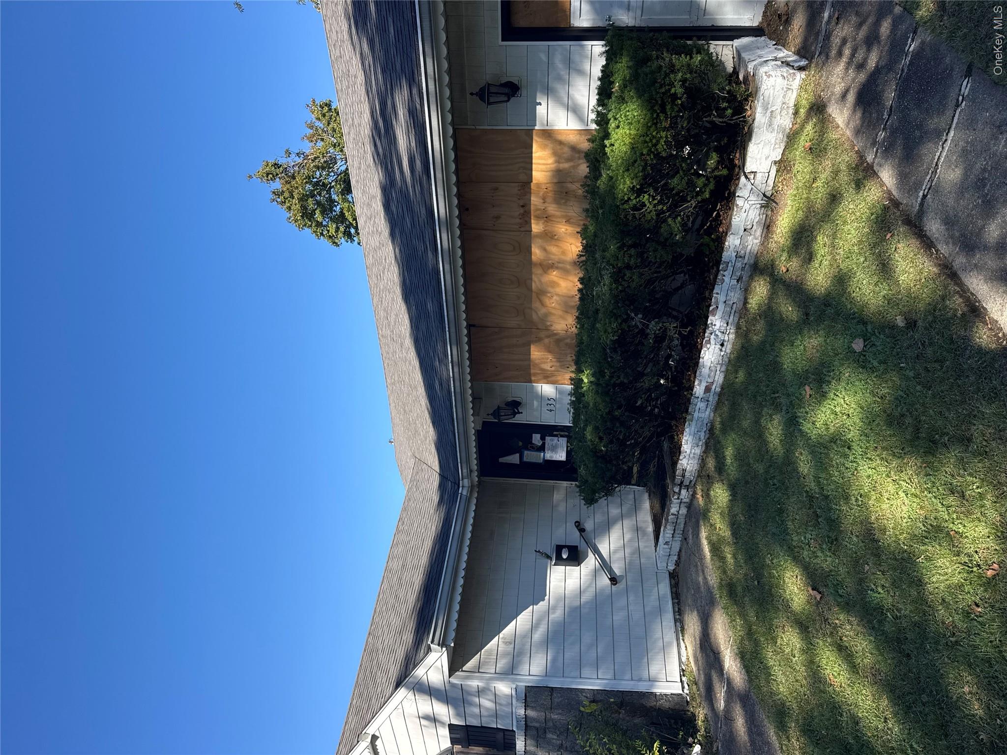 4 bed, 2 bath estate sale at 435 Derby Road, Baldwin, NY — Nassau County Long Island listing photo