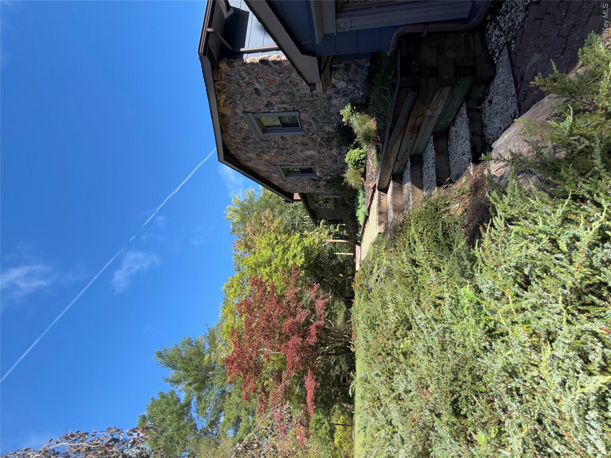3 bed, 3 bath estate sale at 620 Pleasure Drive, Riverhead, NY — Suffolk County Long Island listing photo