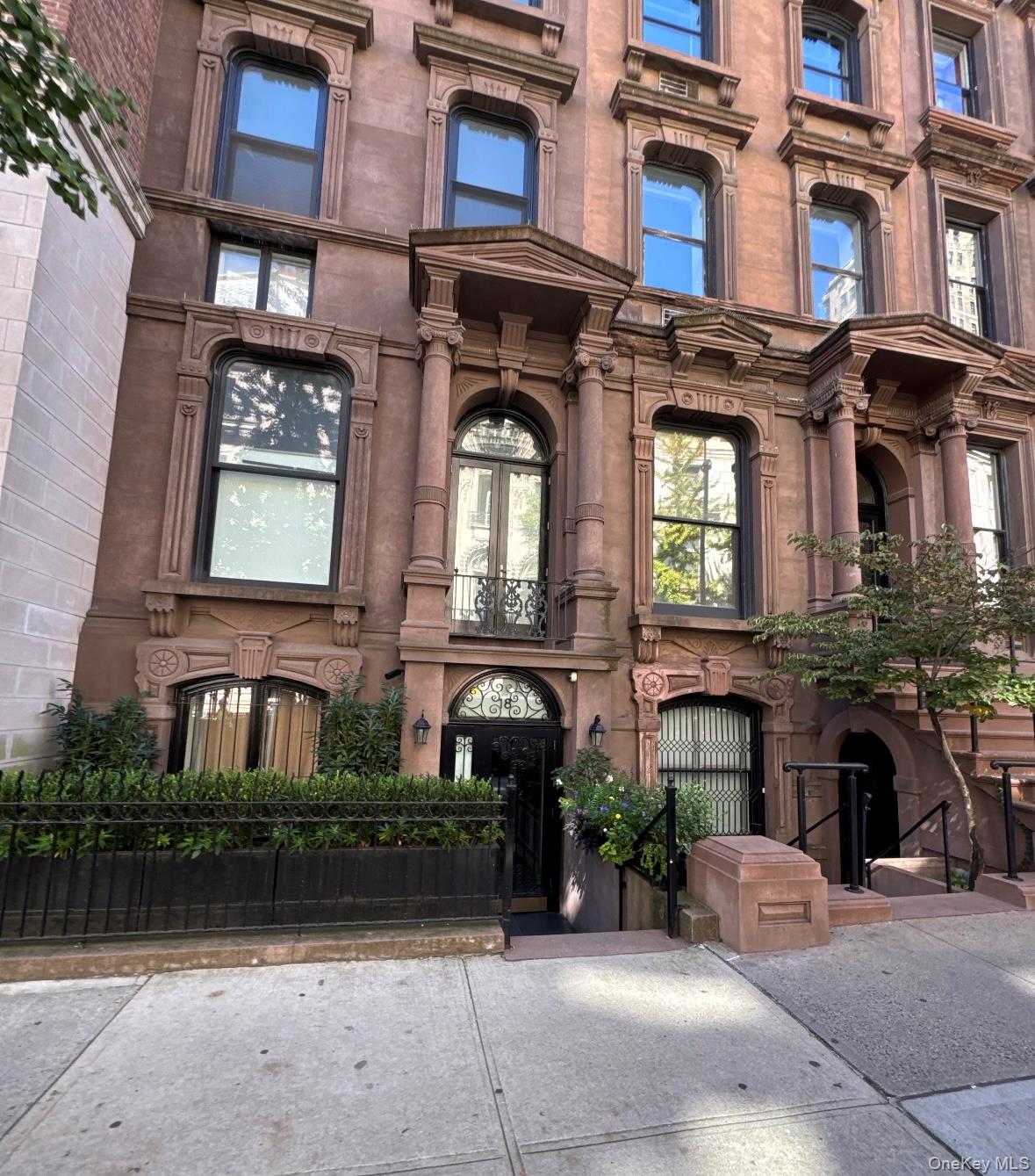 1 bed, 1 bath bank-owned foreclosure at 18 63rd Street, New York (Manhattan), NY — New York (Manhattan) County Long Island l…