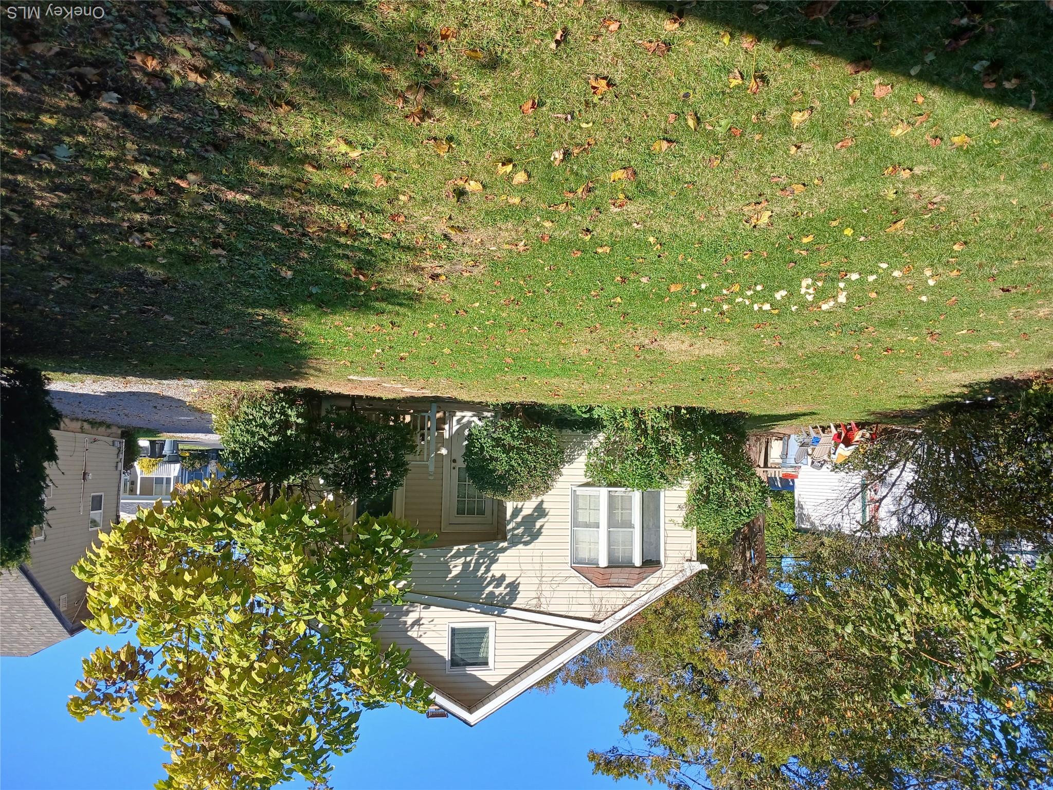 2 bed, 1 bath estate sale at 8 Woodburn Street, Patchogue, NY — Suffolk County Long Island listing photo